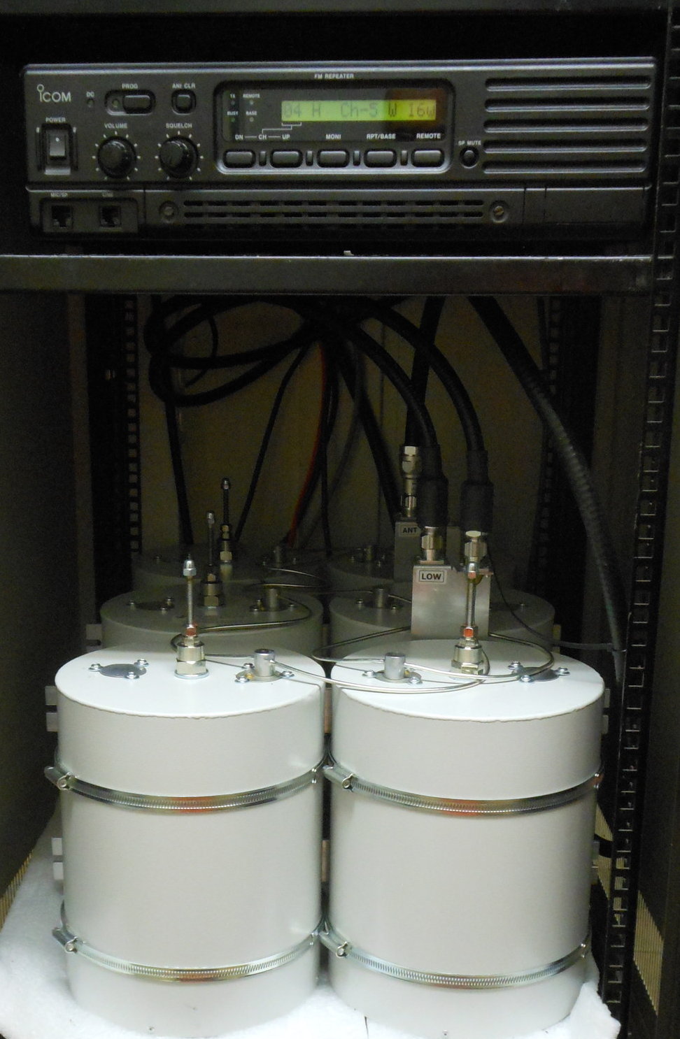 ICOM FR-400 UHF Repeater and Duplexer - PRS5